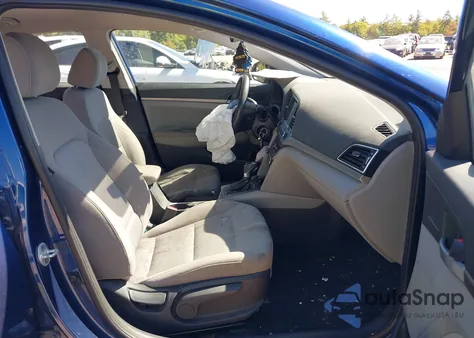 2017 Hyundai Elantra Se z USA, uszkodzony, nr VIN 5NPD84LF4HH107441